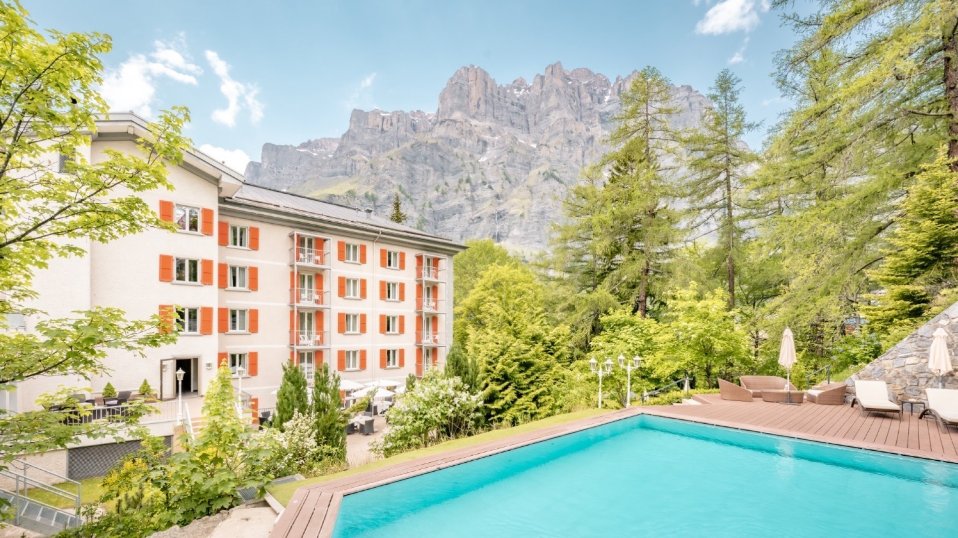 Hôtel Résidence & Spa piscine extérieure montagne